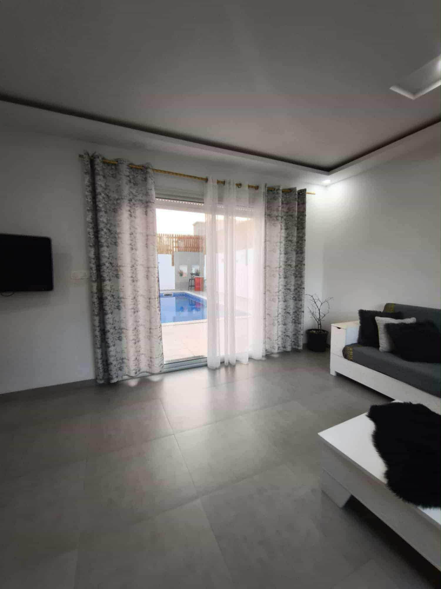 Villa avec piscine s3 meublée — intérieur