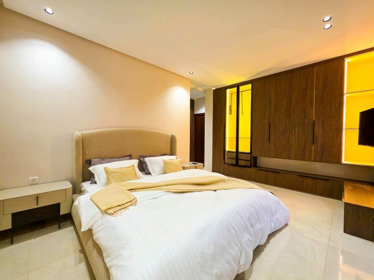 Villa s3 avec piscine meuble rotin — intérieur