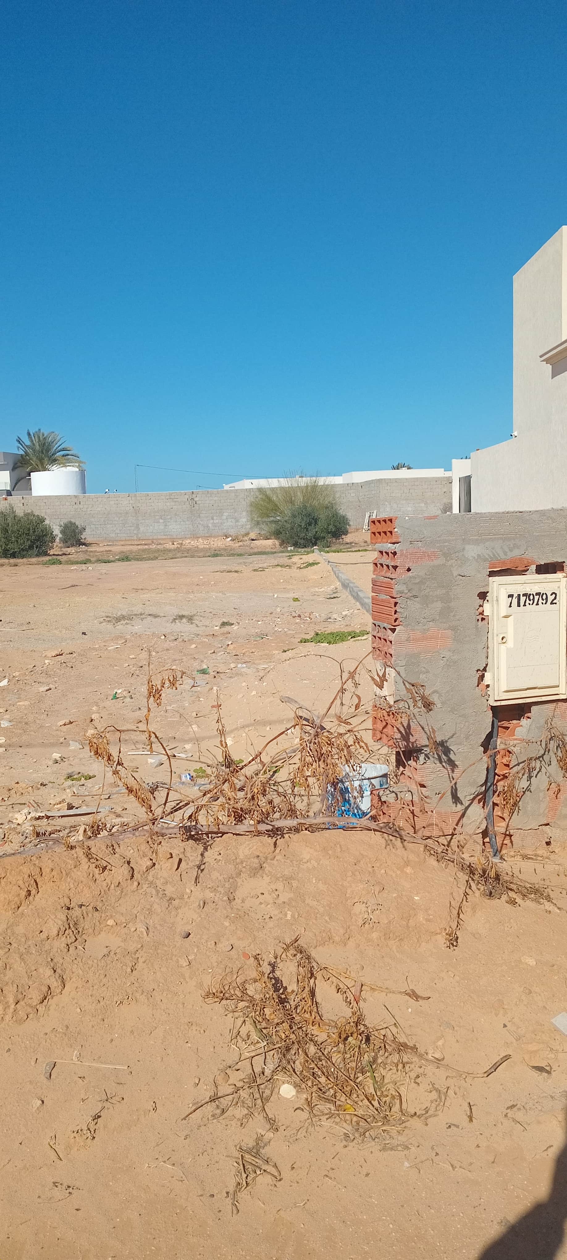 Lot de terrain avec permis de construction — vue extérieure à Midoun, Djerba