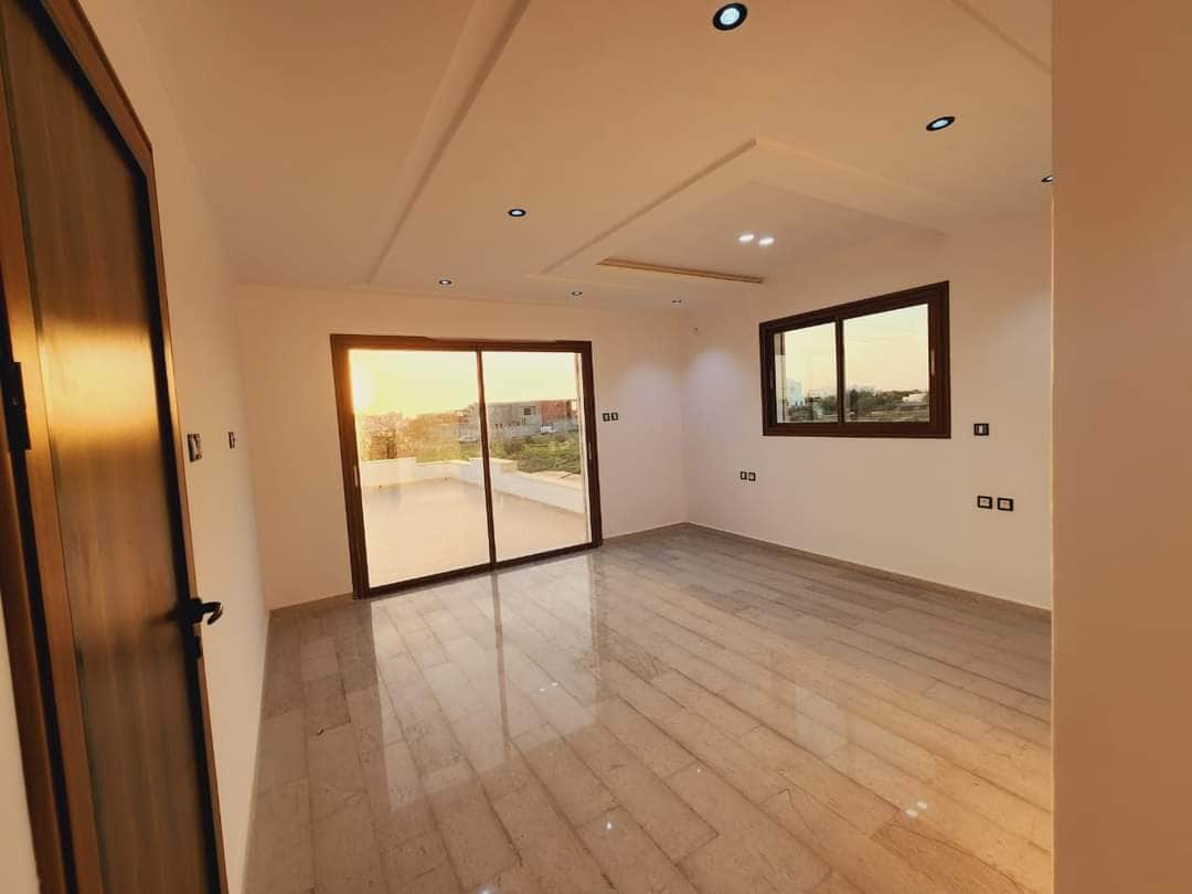 Villa de 2 niveaux avec piscine à arkou — intérieur