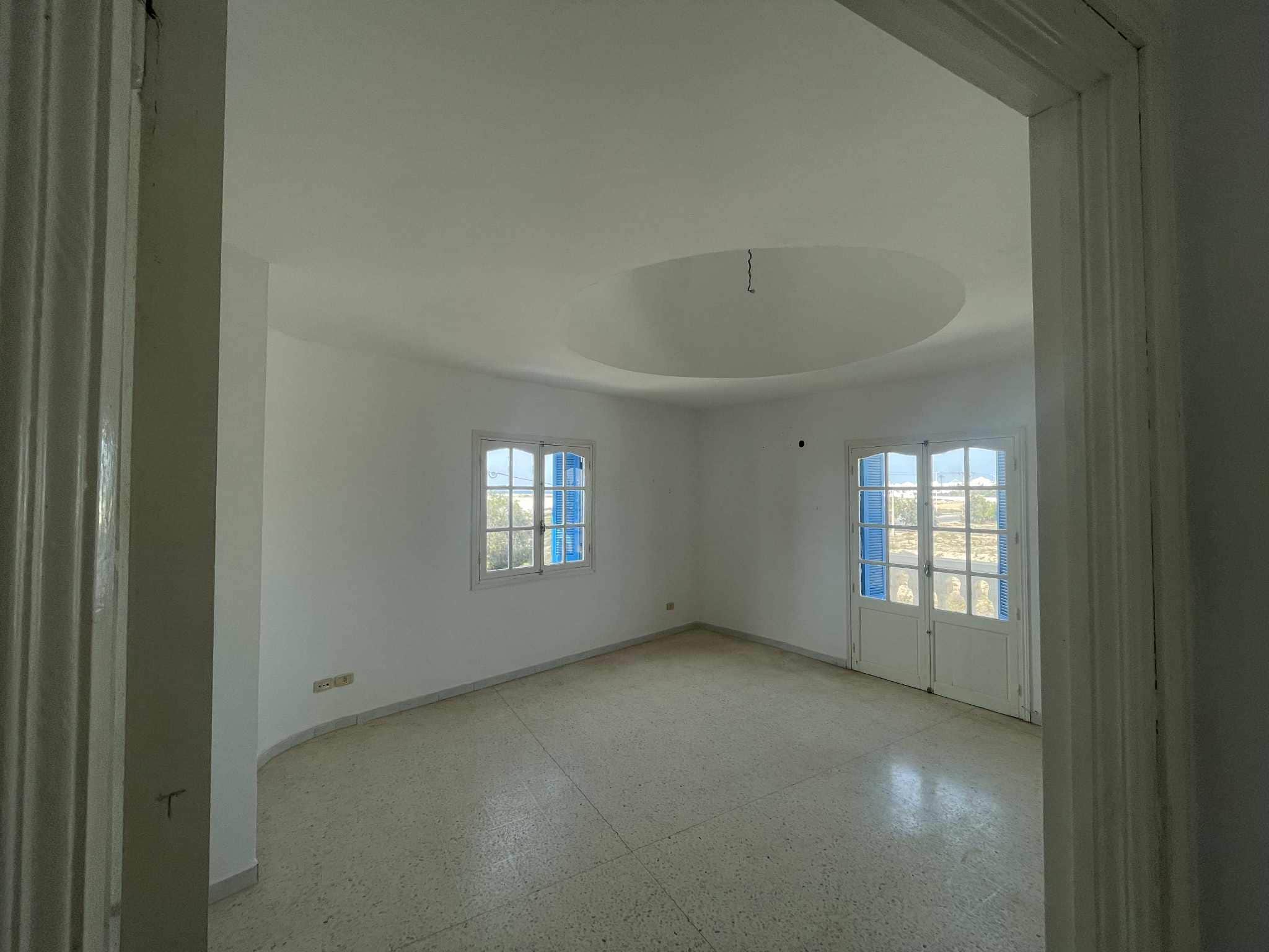Appartement vue sur mer à la zone touristique — intérieur