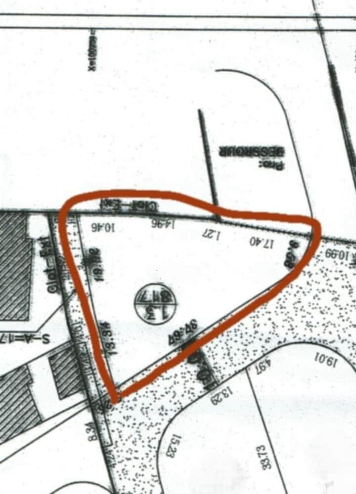 Terrain stratégique midoun centre r2 titre indivi — intérieur