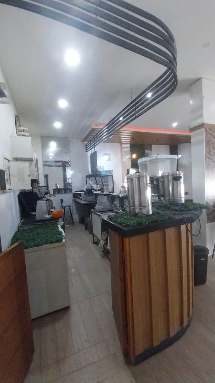 Fond de commerce d'un café — vue extérieure à Midoun, Djerba