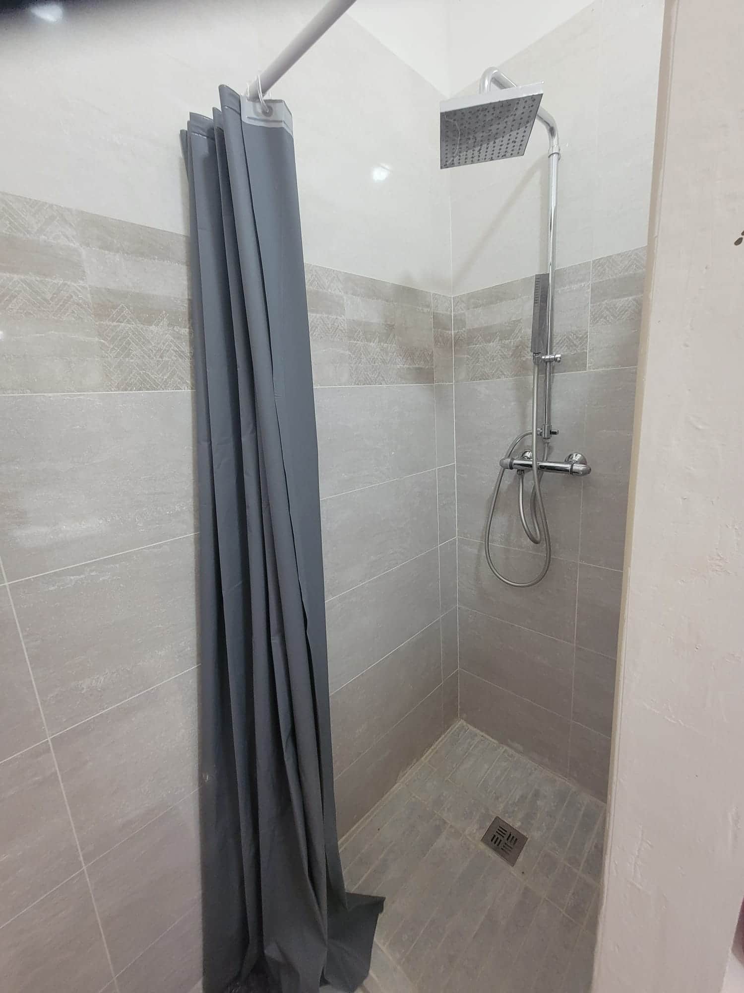 Appartement 2 pièces climatisé cuisine sdb wc — terrasse et jardin