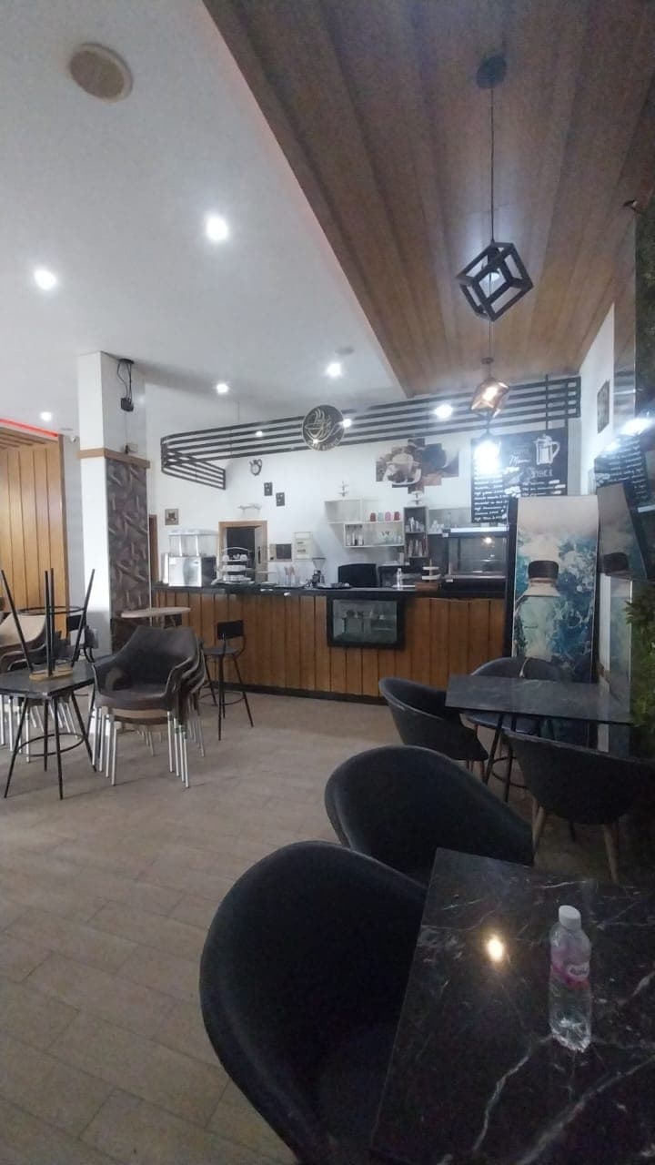 Fond de commerce d'un café — façade — commerce à Midoun