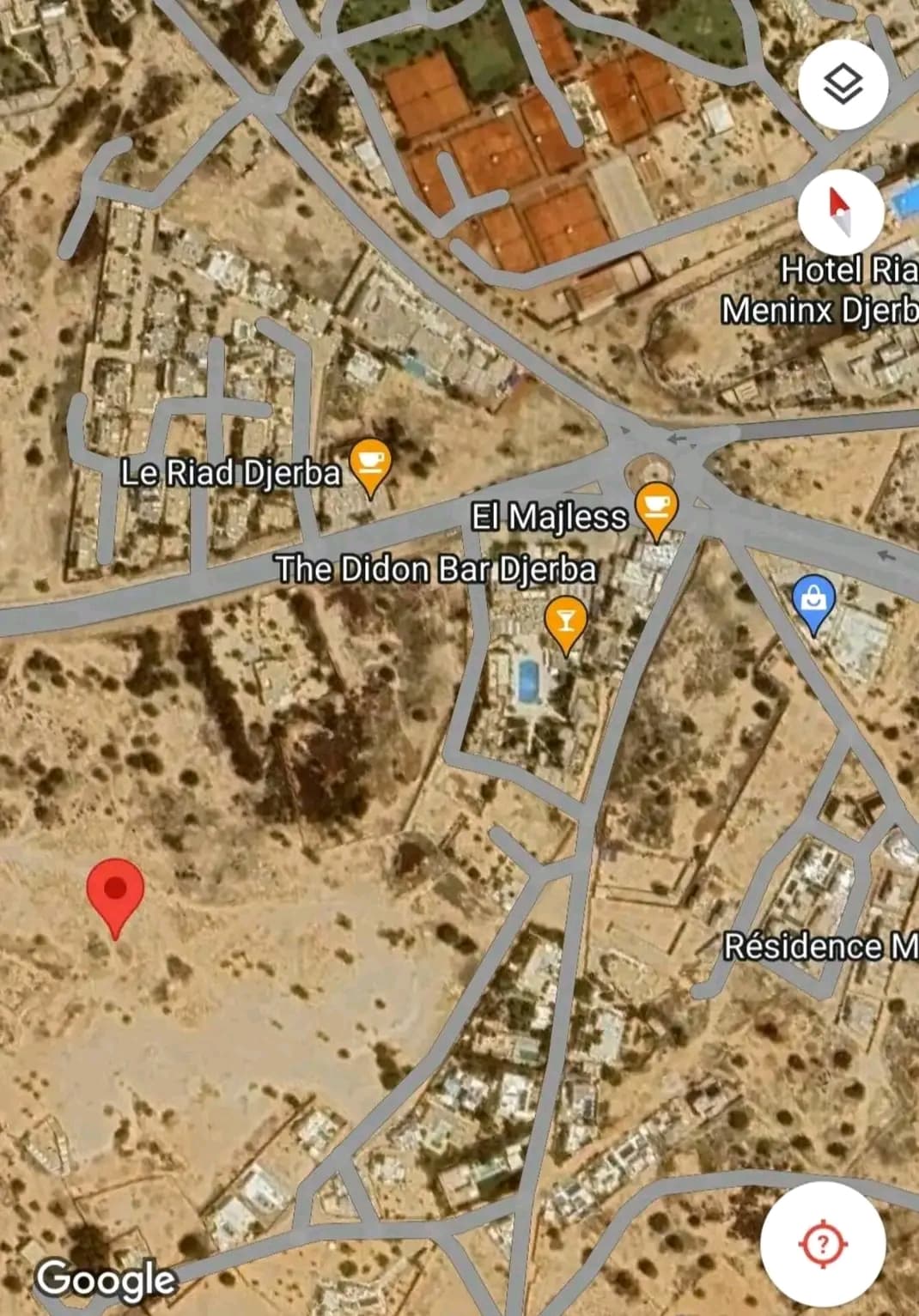 Particulier terrain midoun derrière majles — façade — terrain à Midoun