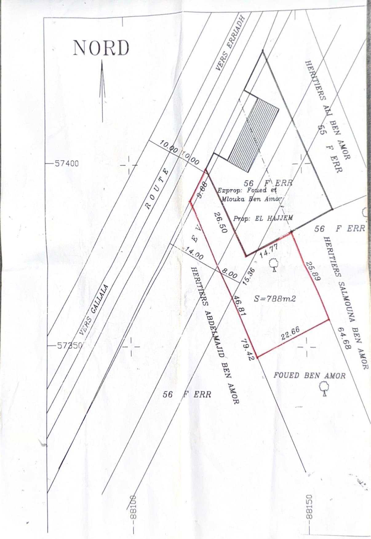 Terrain de 788 avec appartement avec appartement — façade — terrain à Erriadh