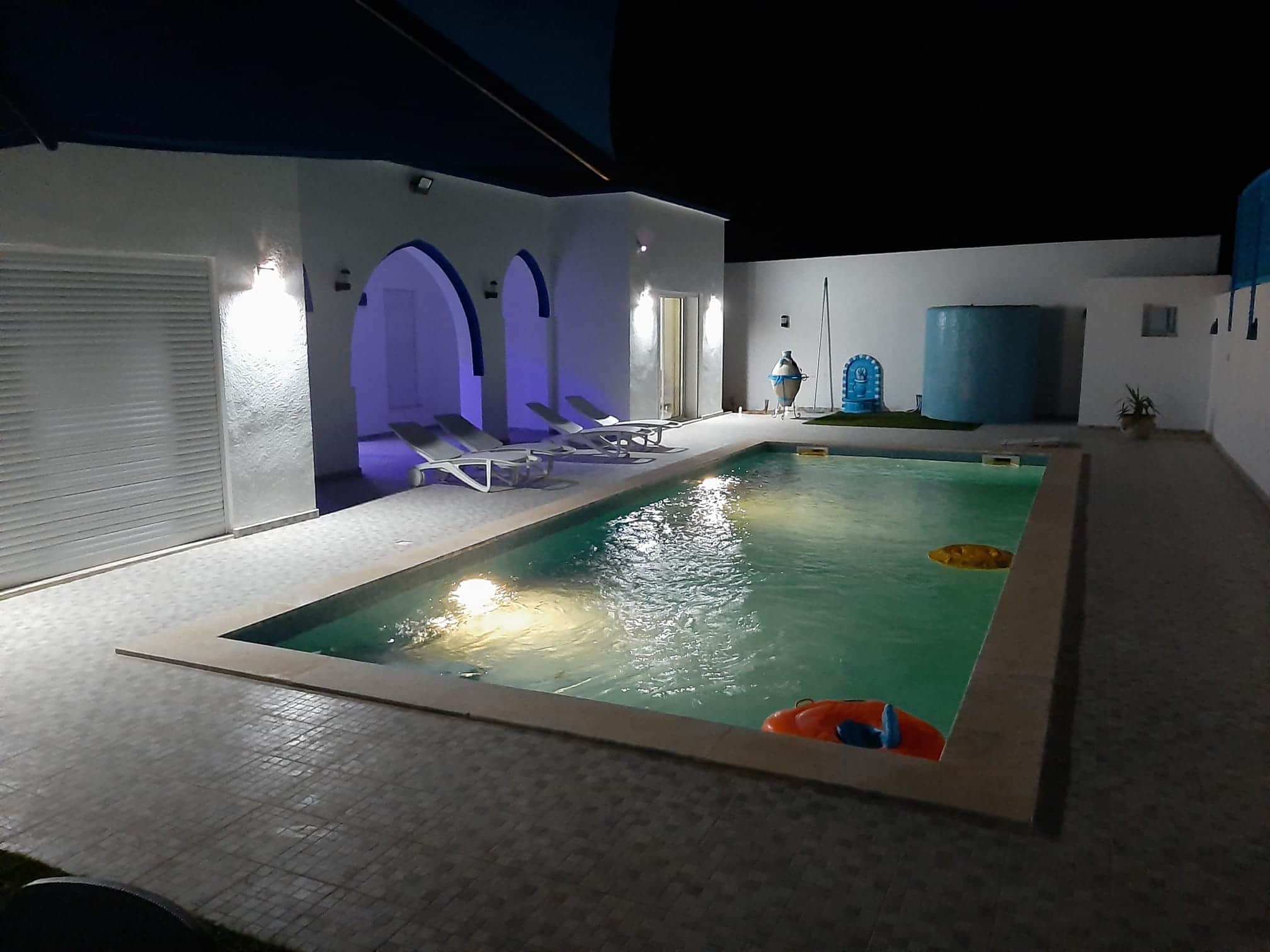 Villa avec piscine en location vacances à Midoun — 150 m² — Midoun, Djerba